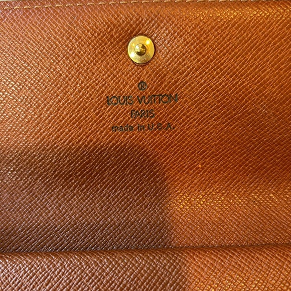 Louis Vuitton International Wallet - Picture 4 of 7